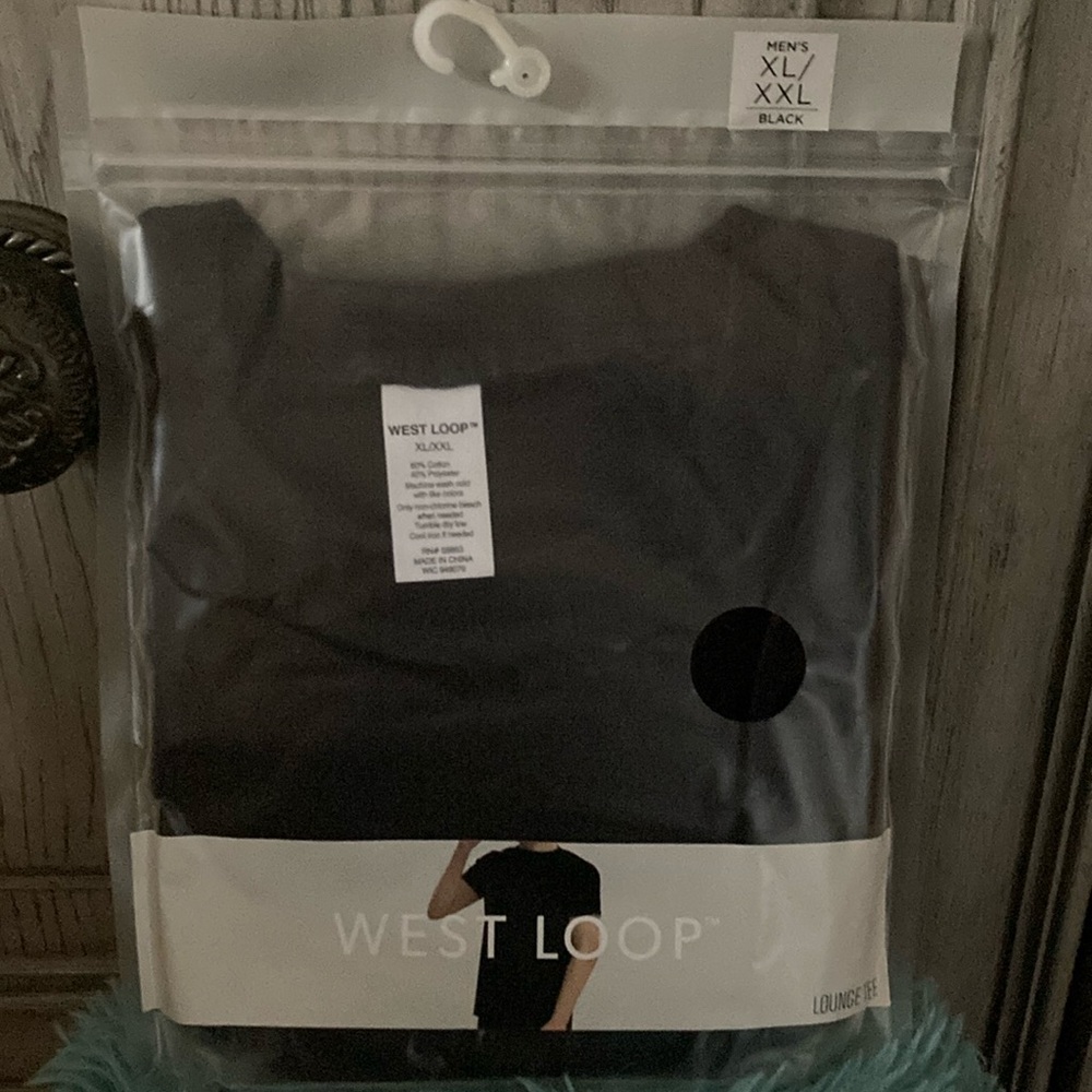 BRAND NEW MENS BLACK LOUNGE TEE SHIRT SIZE XL/XXL! NWT! SMOKE FREE HOME!